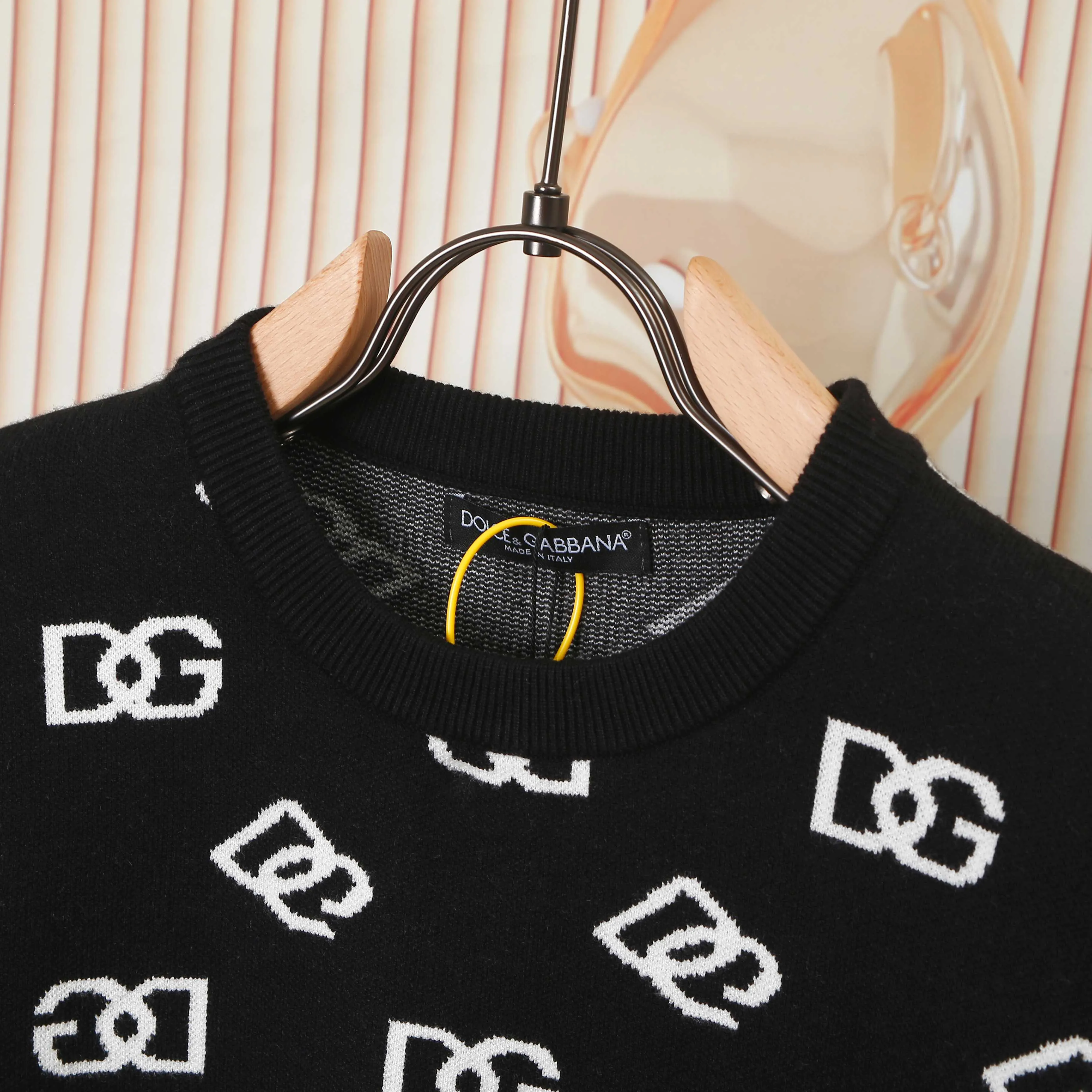 DG Hot Sale ， Premium ， DG ， ， ， Quality Same Style ：Black : N 8521 Sizes：S M L XL
